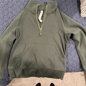 Lululemon Scuba- not cropped